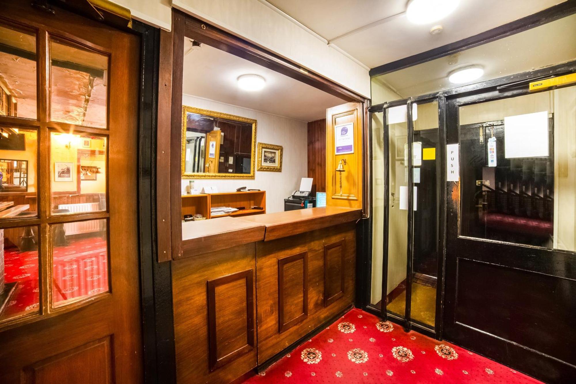 Oyo The Royal Hotel Dunston  Extérieur photo